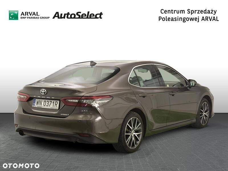 Toyota Camry 2.5 Hybrid Executive CVT - 6