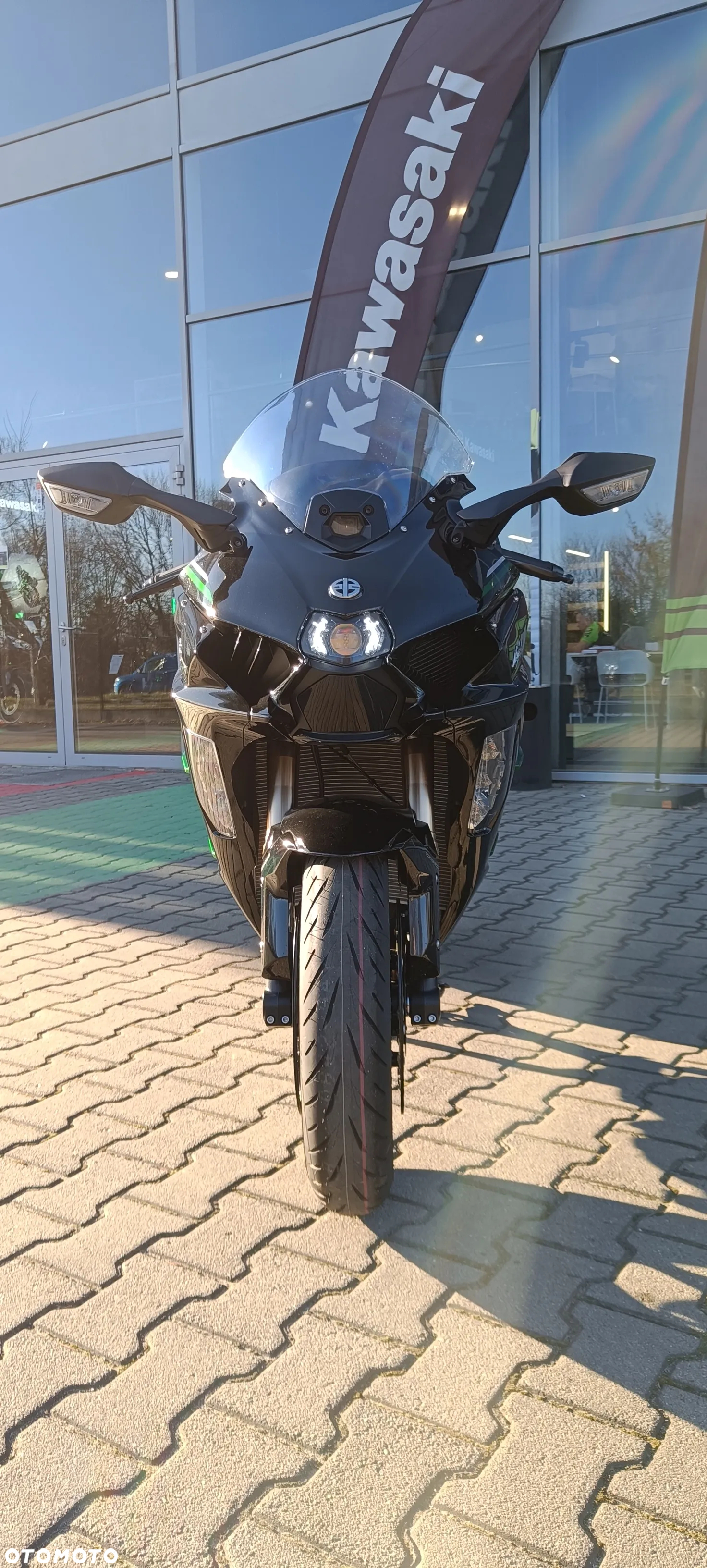 Kawasaki H2 - 7