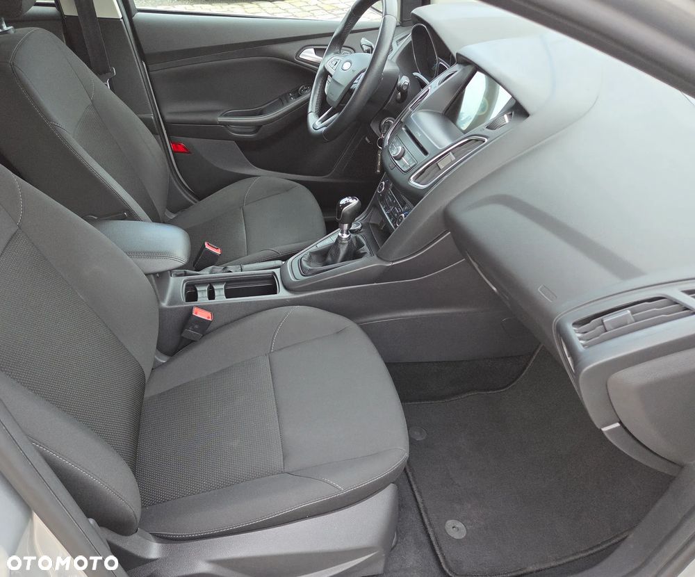 Ford Focus 1.0 EcoBoost Trend Edition Business - 15