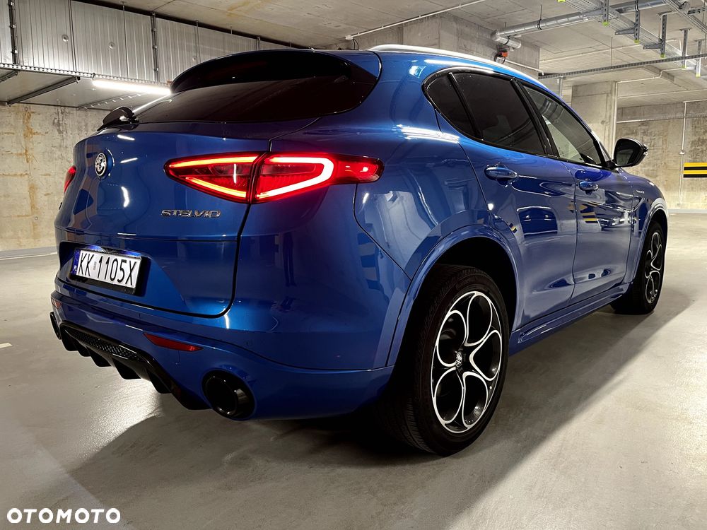 Alfa Romeo Stelvio - 2
