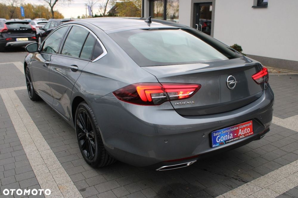 Opel Insignia - 19