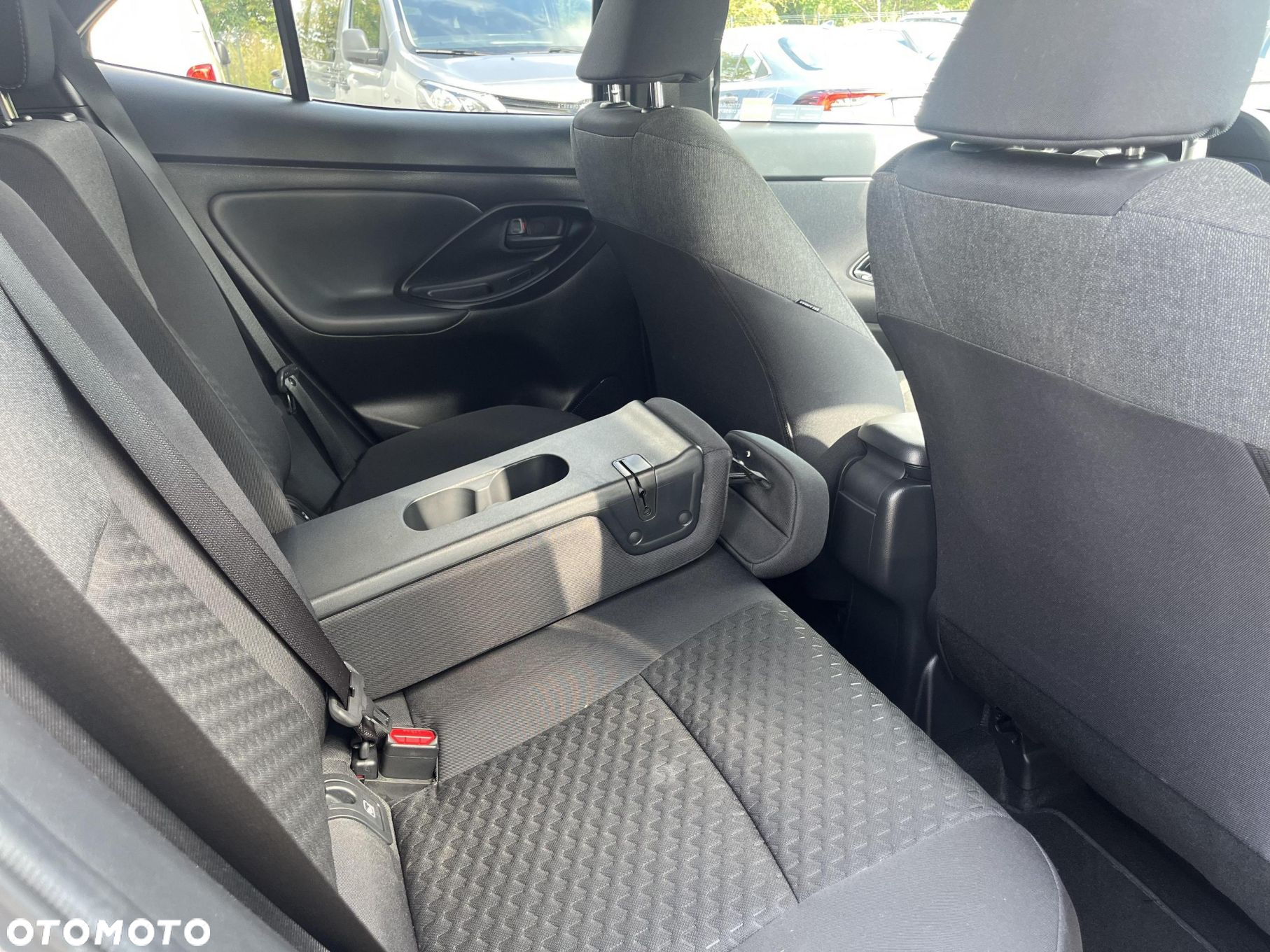 Toyota Yaris Cross Hybrid 1.5 Style - 17