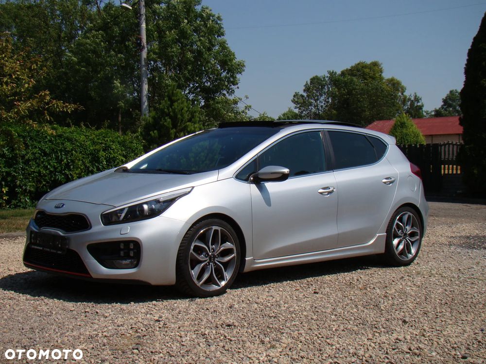 Kia Ceed 1.6 T-GDI GT - 12