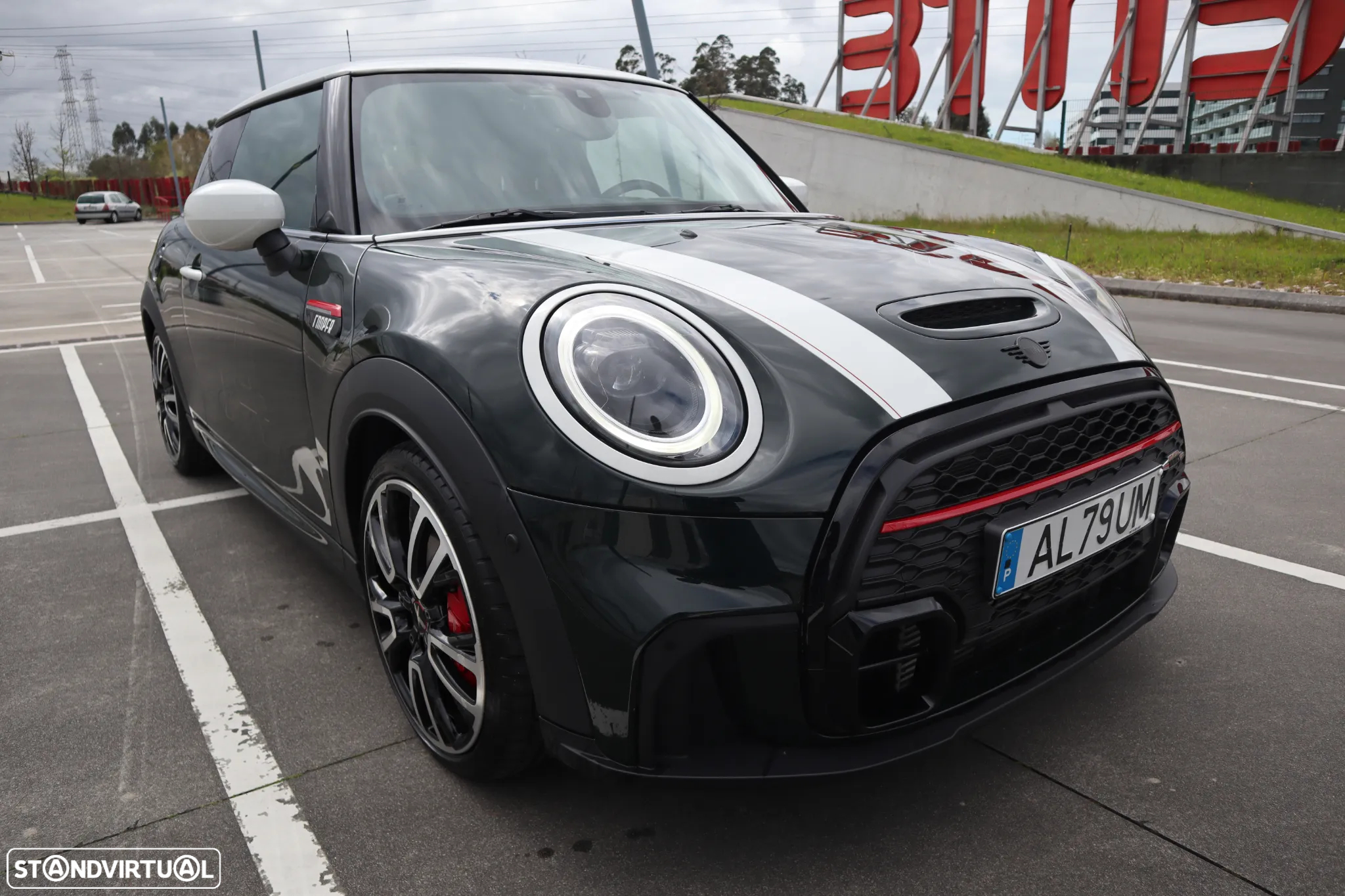 MINI 3 Portas John Cooper Works Plus Auto Desportiva - 2