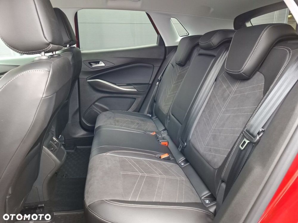 Opel Grandland 1.2 T GS Line S&S - 11