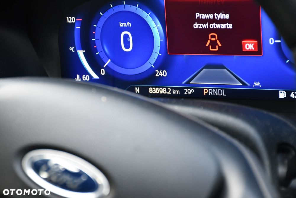 Ford Kuga 2.5 FHEV AWD Titanium - 17