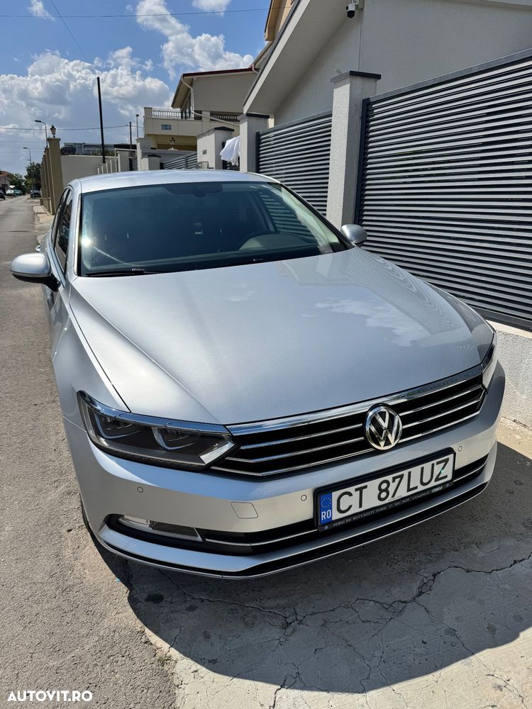 Volkswagen Passat 2.0 TDI DSG Highline - 8