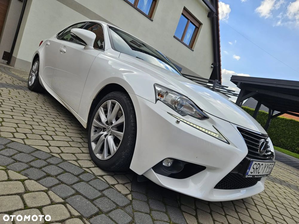Lexus IS 200t Elite - 28