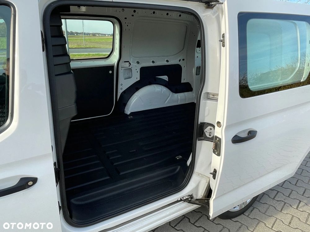 Volkswagen Caddy MAXI Cargo - 11
