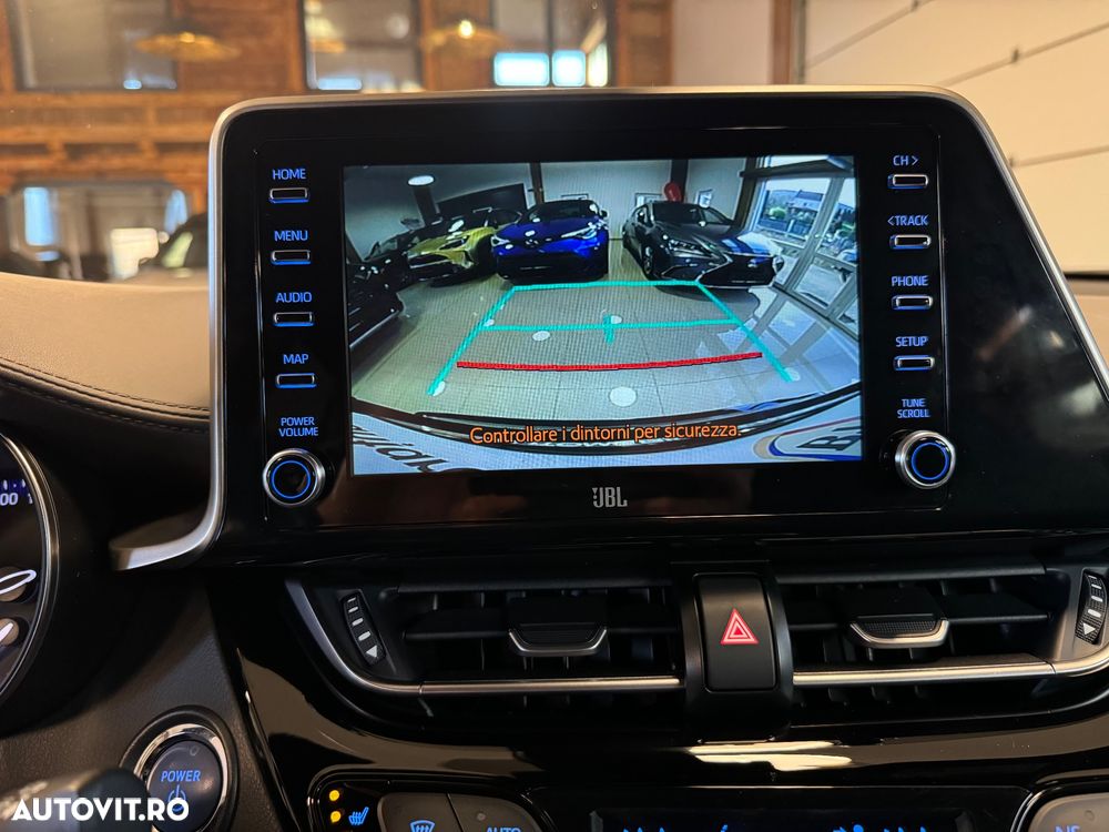 Toyota C-HR Flow - 13