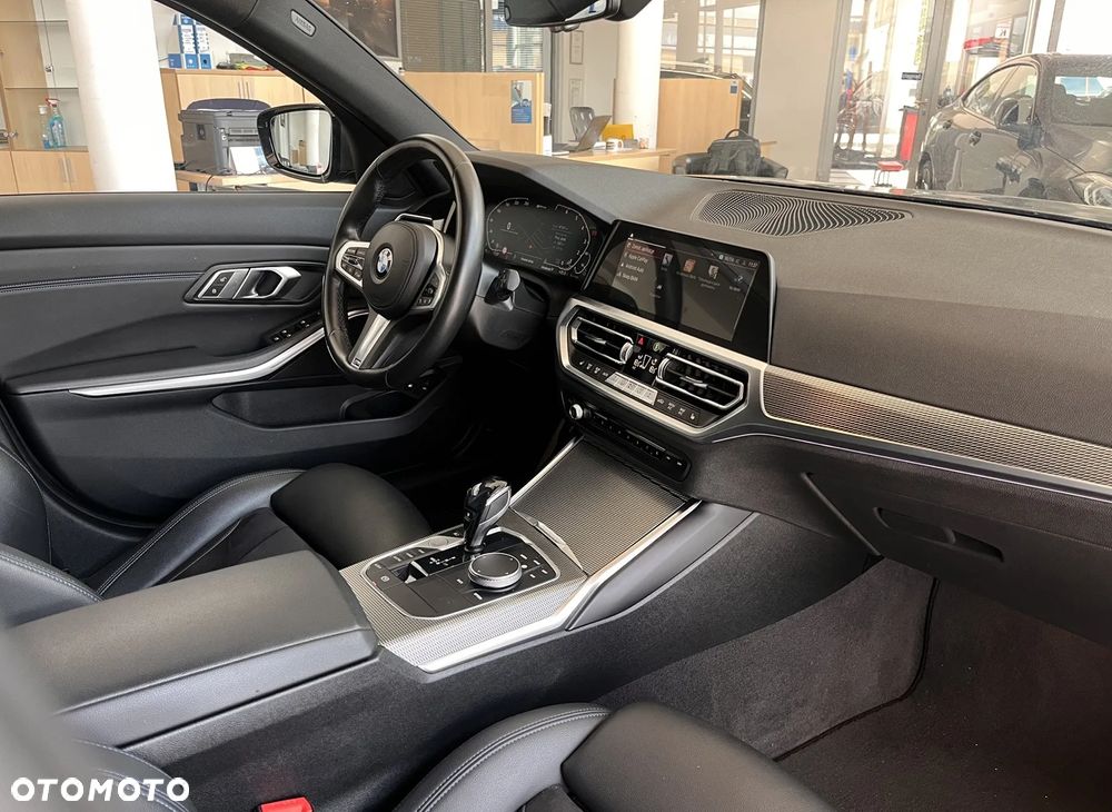 BMW Seria 3 - 26