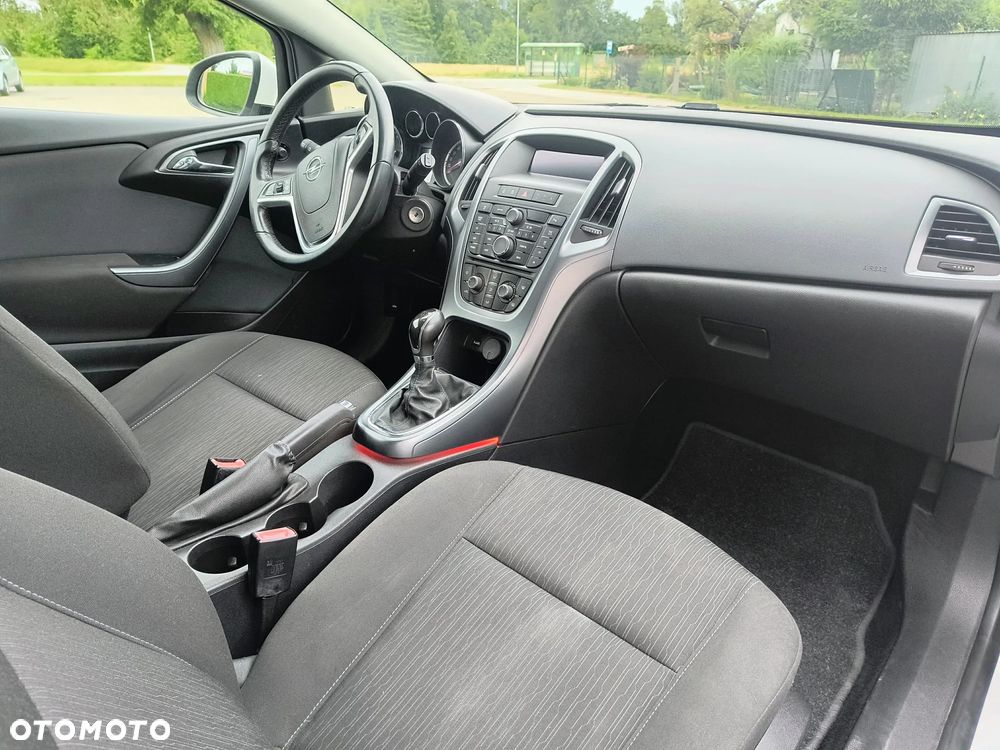 Opel Astra 1.4 T Enjoy - 9