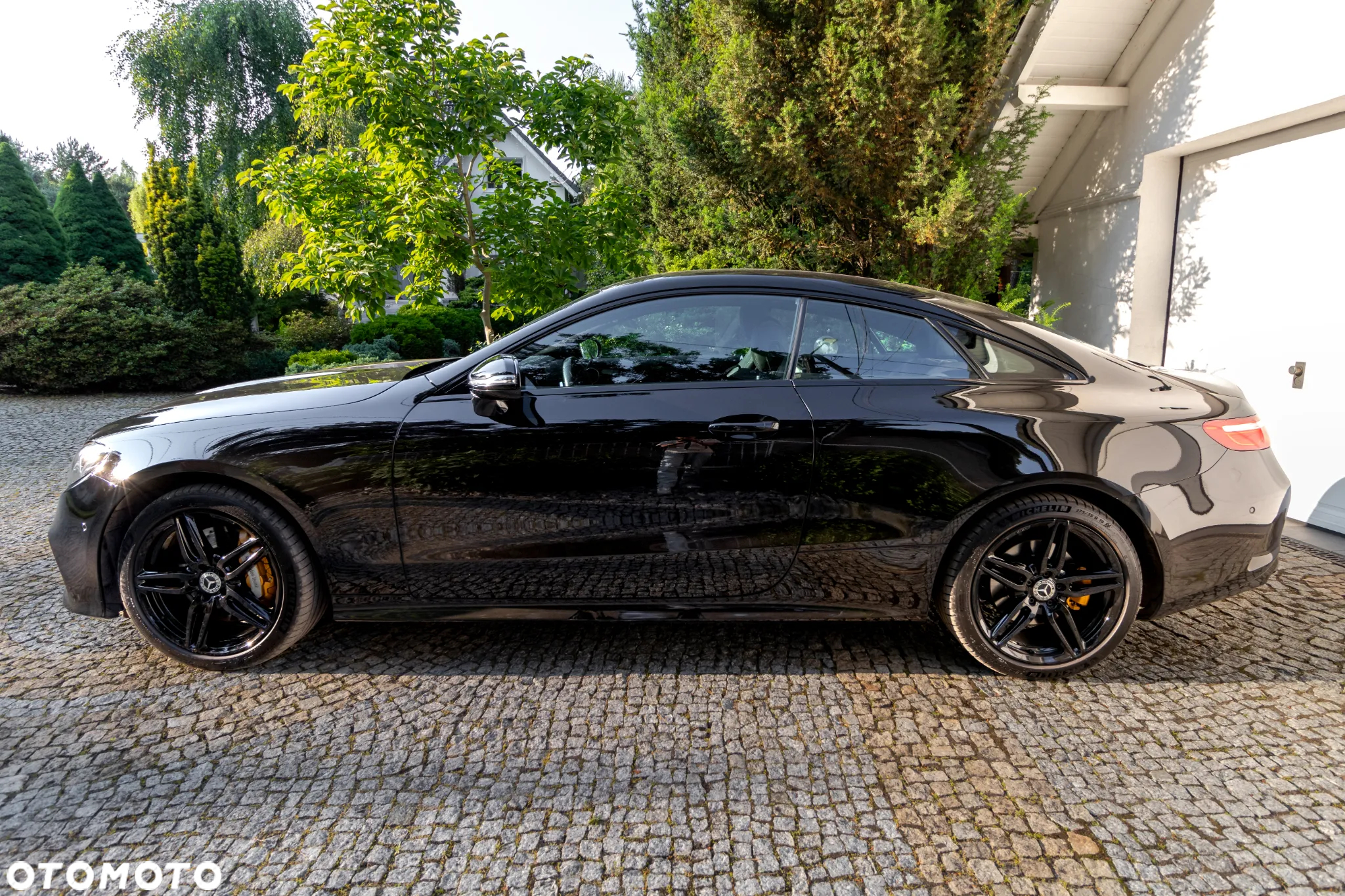 Mercedes-Benz Klasa E 400 d Coupe 4-Matic 9G-TRONIC - 3