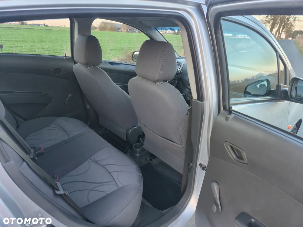 Chevrolet Spark 1.0 LS - 19