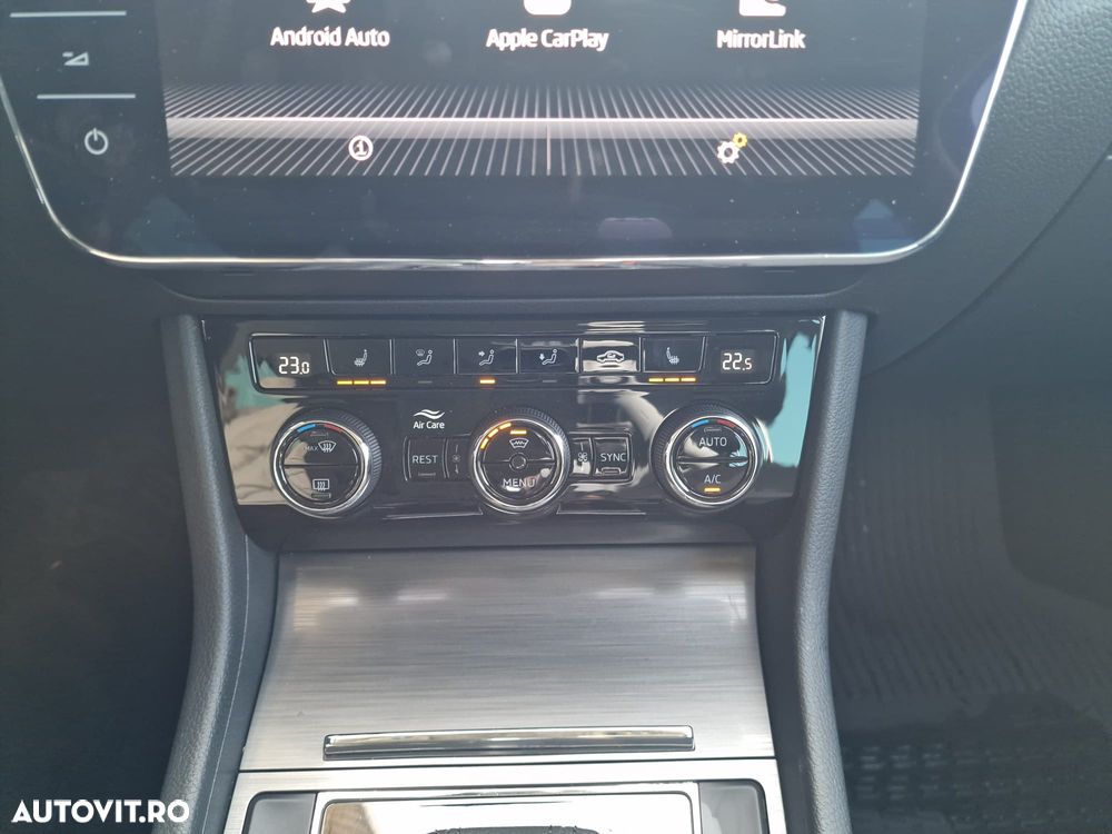 Skoda Superb 2.0 TDI DSG Premium Edition - 31