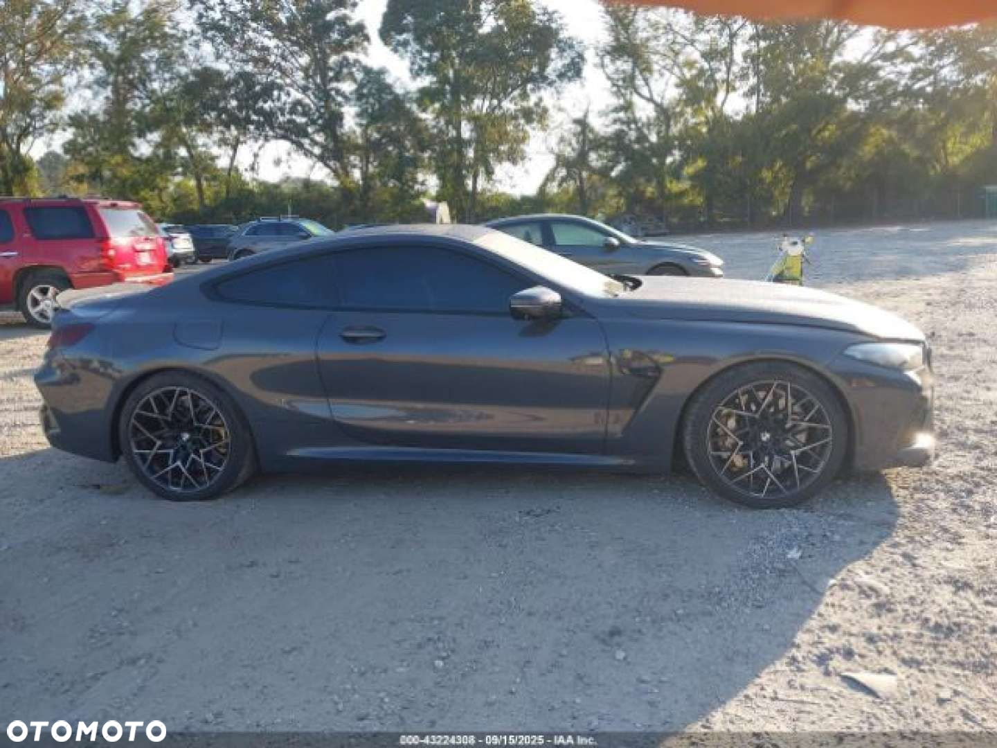 BMW M8 - 8