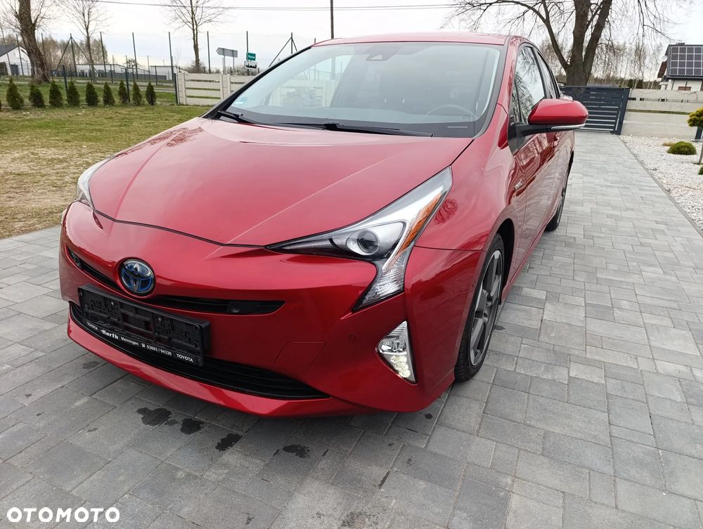 Toyota Prius Hybrid Executive - 3