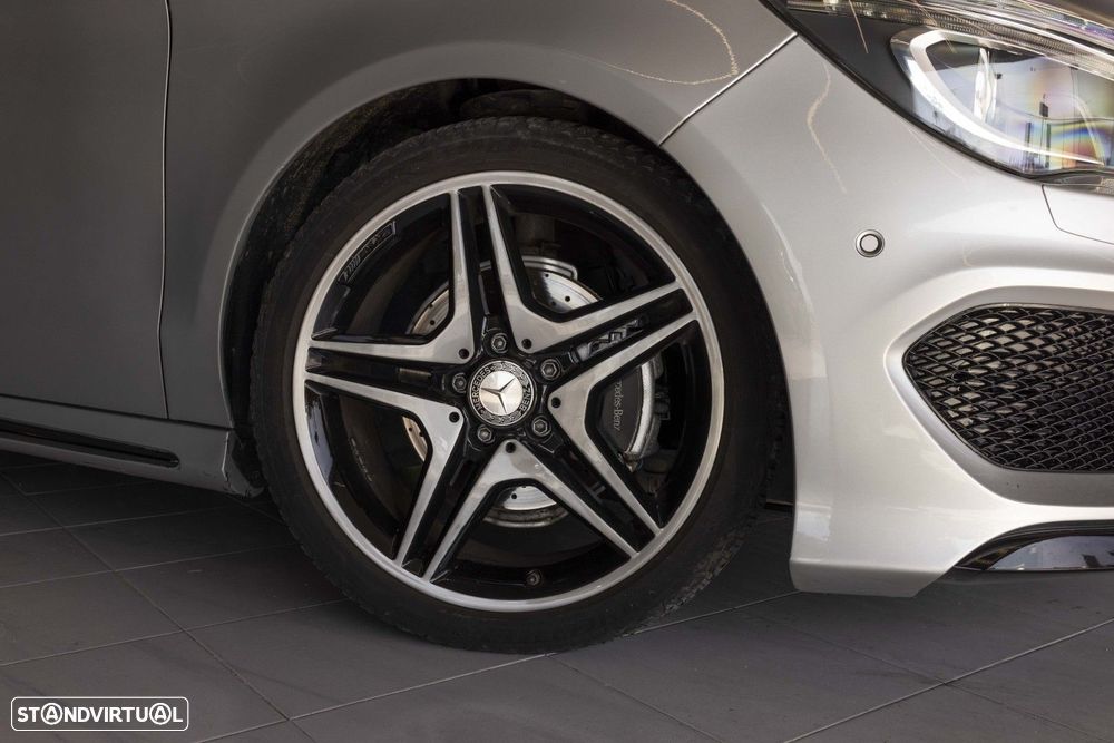 Mercedes-Benz CLA 200 d Shooting Brake AMG Line Aut. - 12