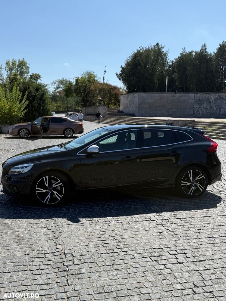 Volvo V40 D3 Geartronic RDesign - 5