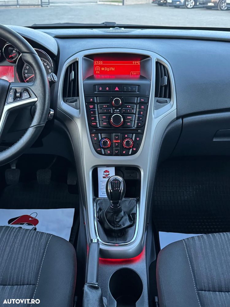 Opel Astra 1.4 Turbo Active - 24
