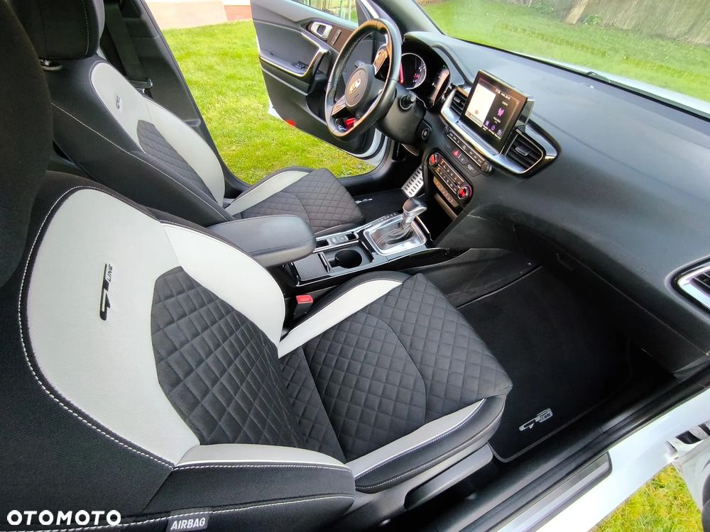 Kia ProCeed 1.4 T-GDI GT Line DCT - 26