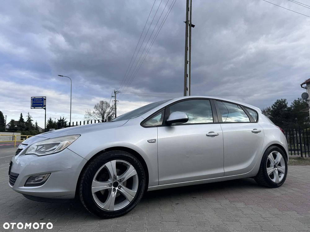 Opel Astra - 11