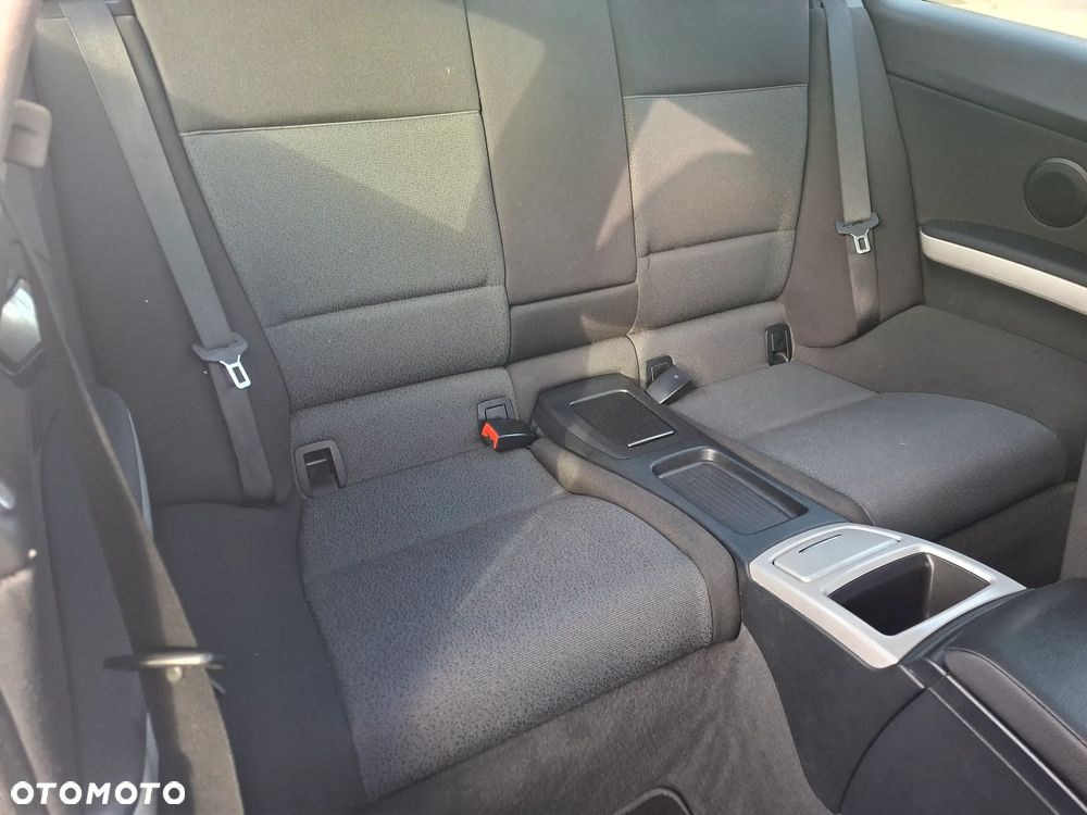 BMW Seria 3 320i - 14