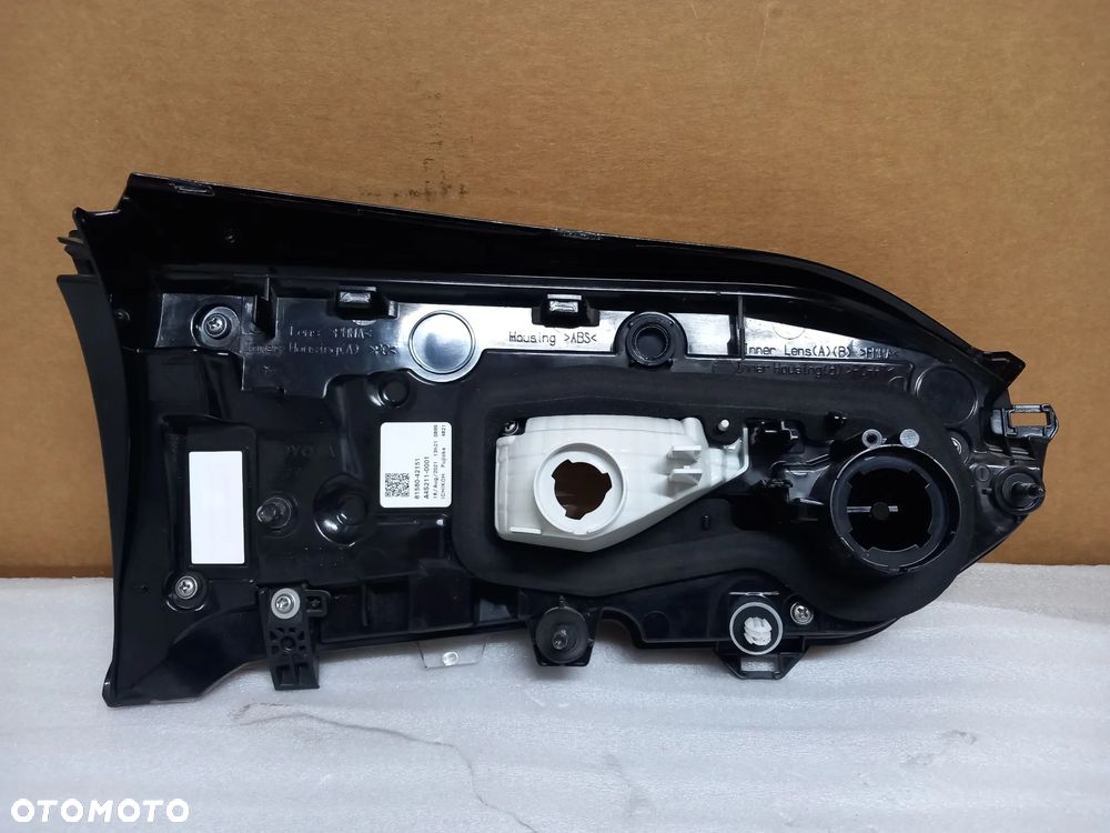 Lampa TOYOTA RAV4 V prawa tył/tylna 81580-42151 Warszawa Mazowieckie - 6