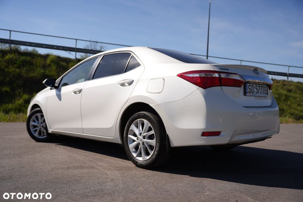 Toyota Corolla 1.4 D-4D Premium - 8