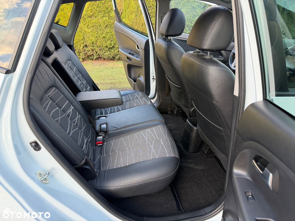 Kia Venga 1.4 CVVT Titanium Collection - 26