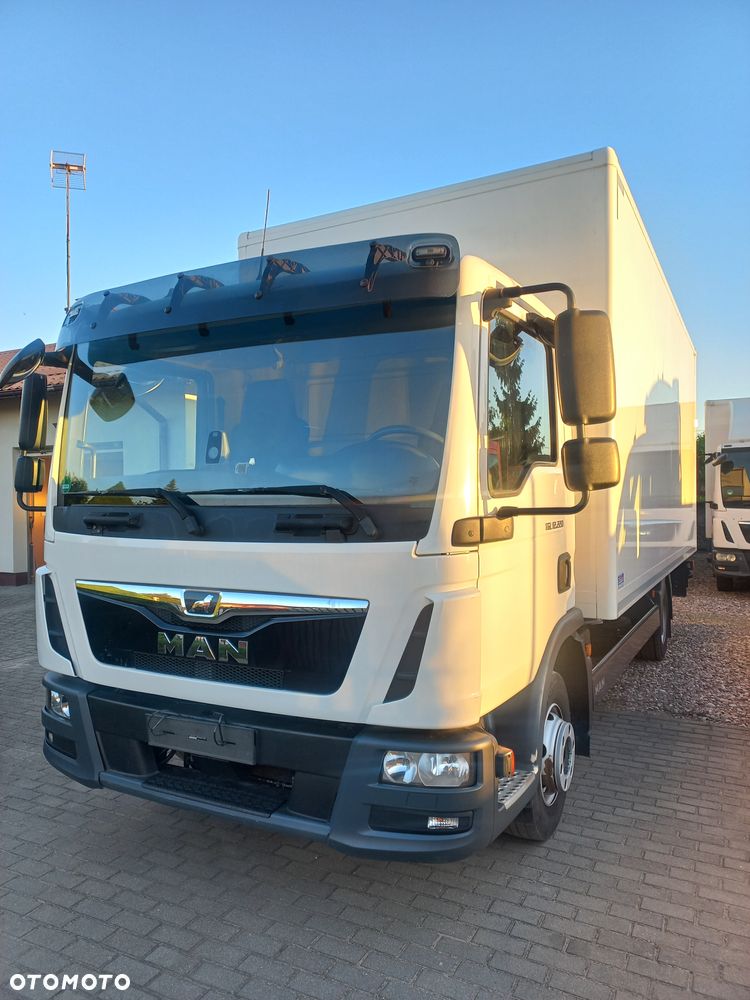 MAN TGL 12220 - 1
