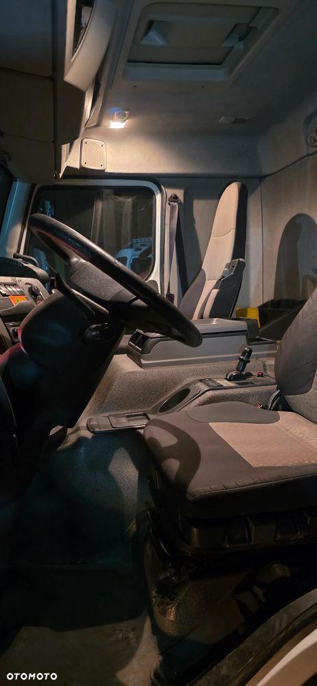 Renault Premium DXI380 - 11