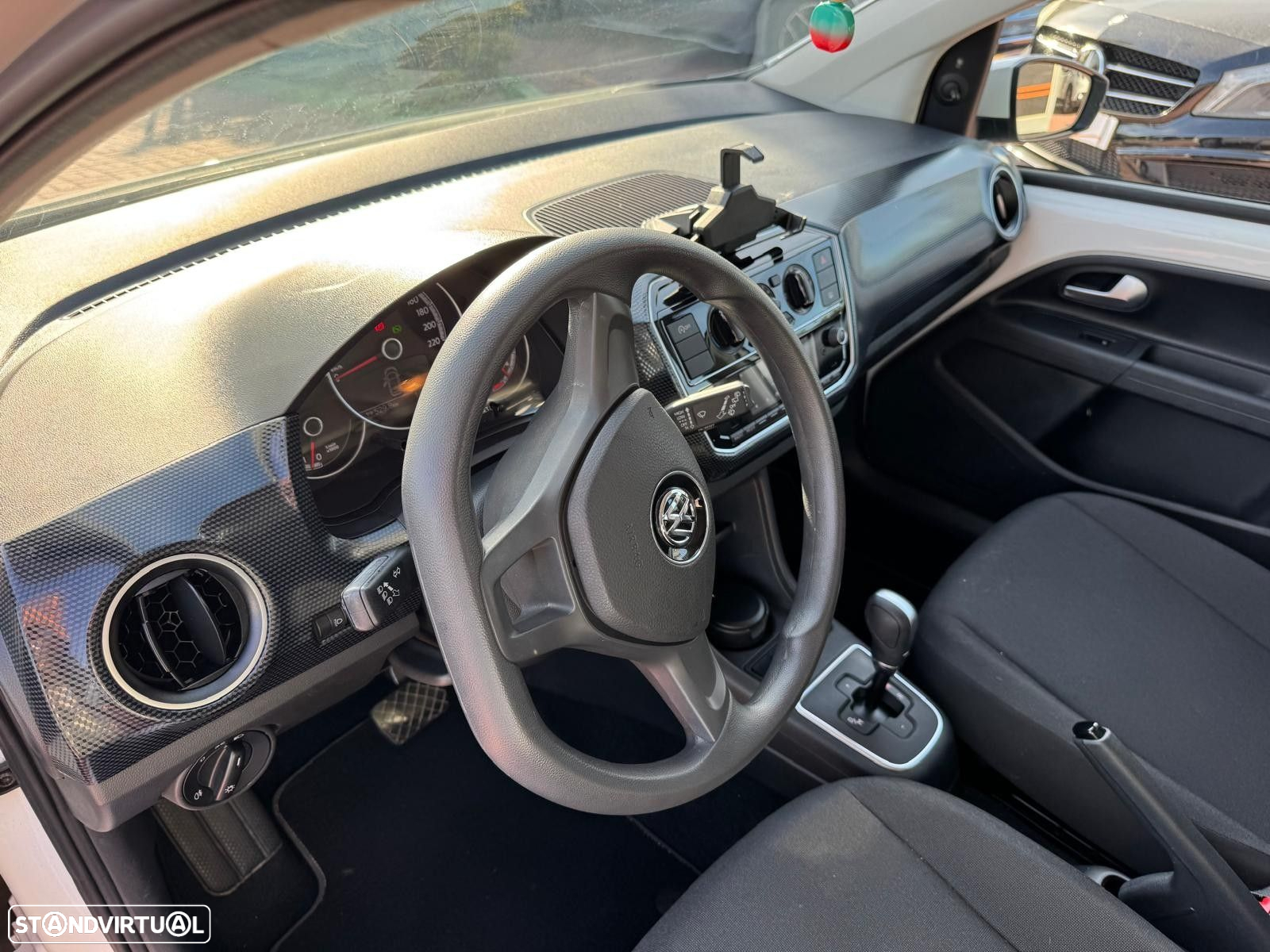 VW Up! - 6
