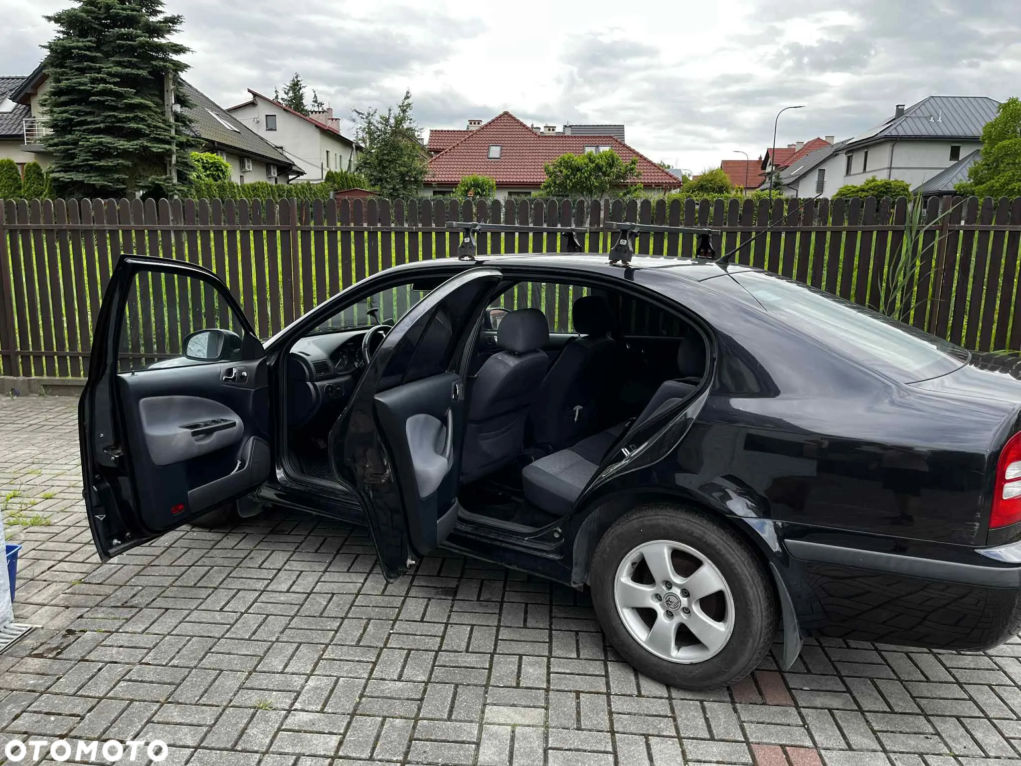 Skoda Octavia 1.6 Tour - 3