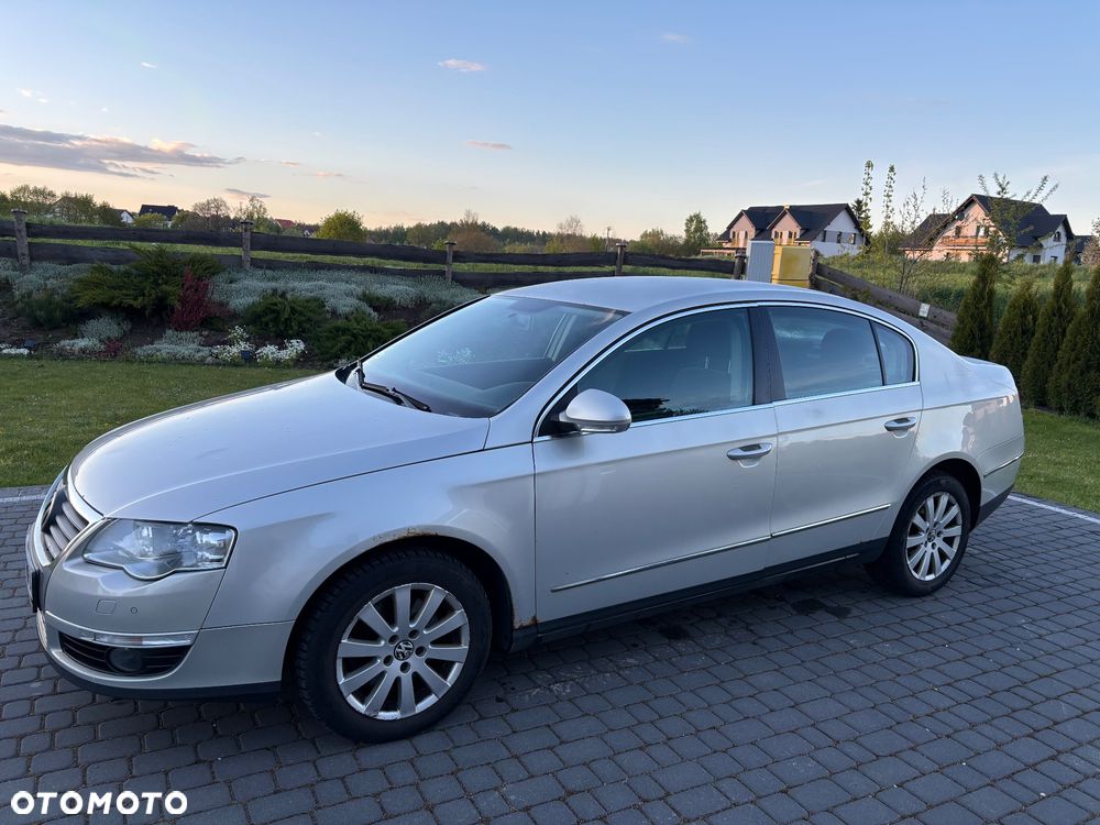 Volkswagen Passat 2.0 TDI Trendline - 1