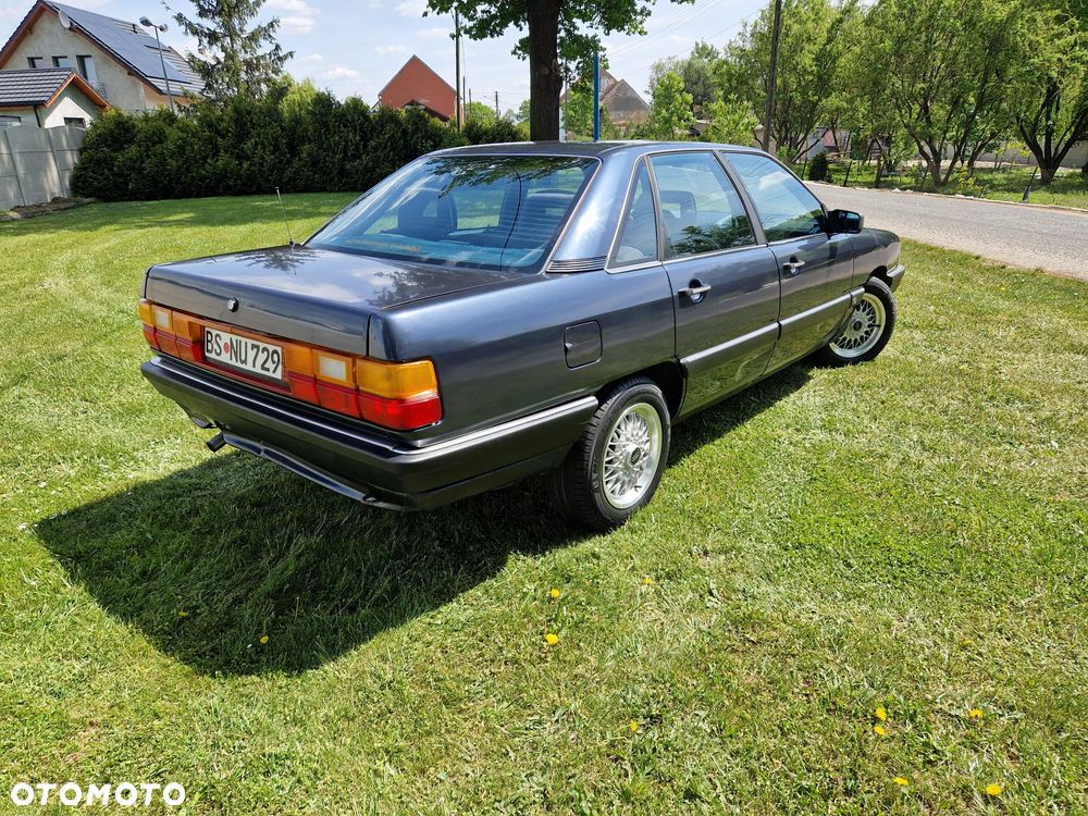 Audi 200 2.2 Turbo - 27