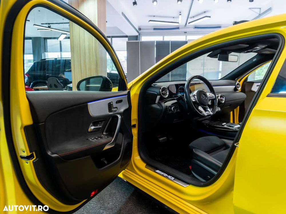 Mercedes-Benz A 35 AMG 4Matic AMG Speedshift DCT 8G AMG Line Advanced Plus - 25