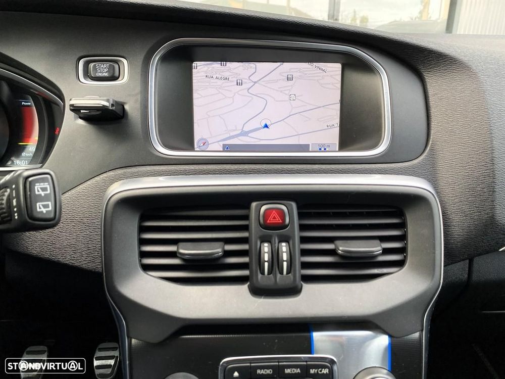 Volvo V40 1.6 D2 R-Design - 13