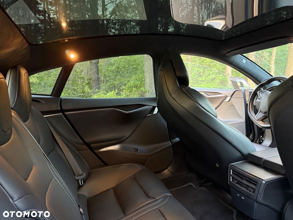 Tesla Model S Performance - 15