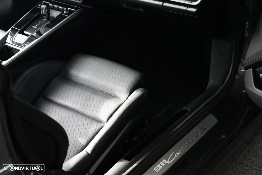 Porsche 911 (992) Carrera 4S PDK - 18