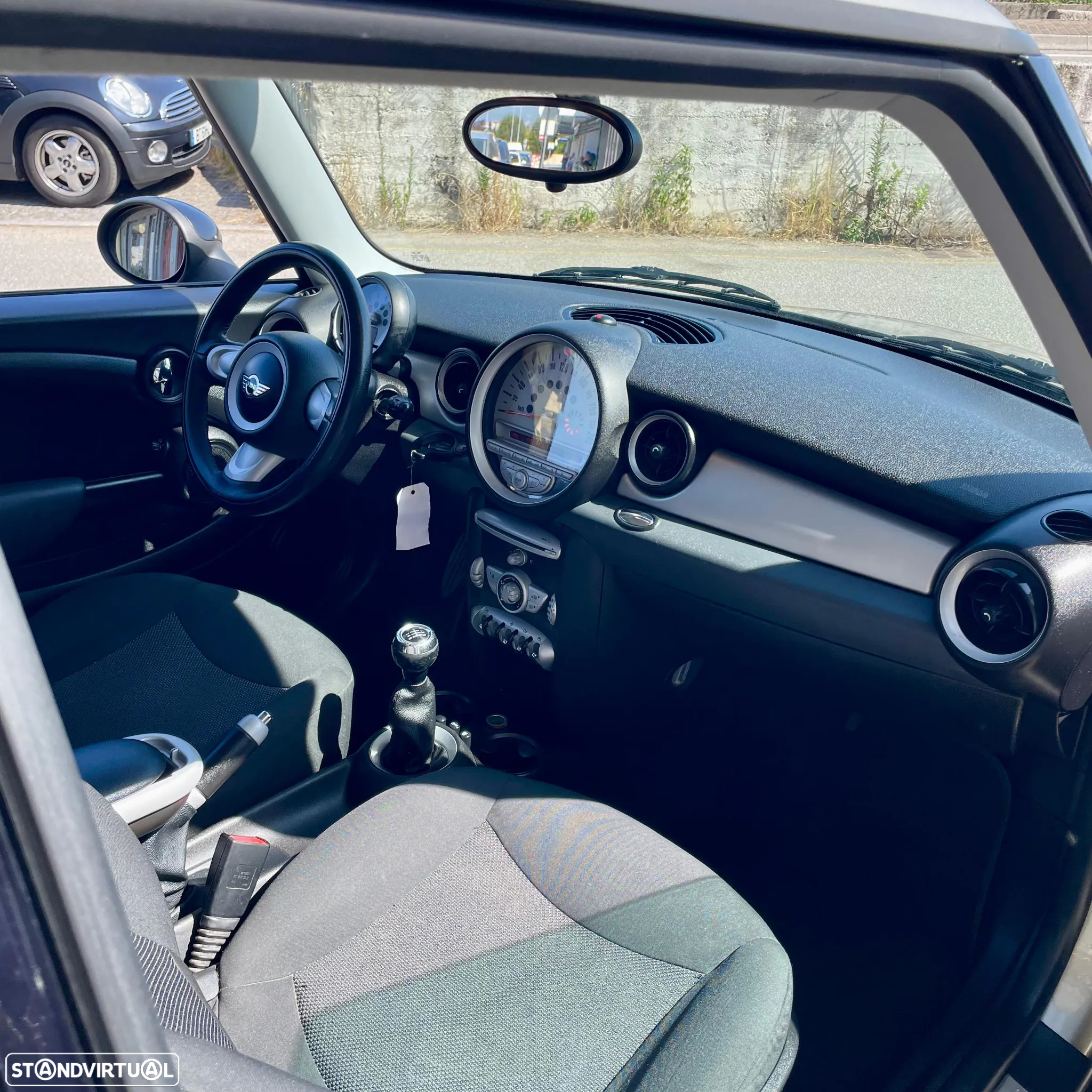 MINI 3 Portas Cooper D - 10