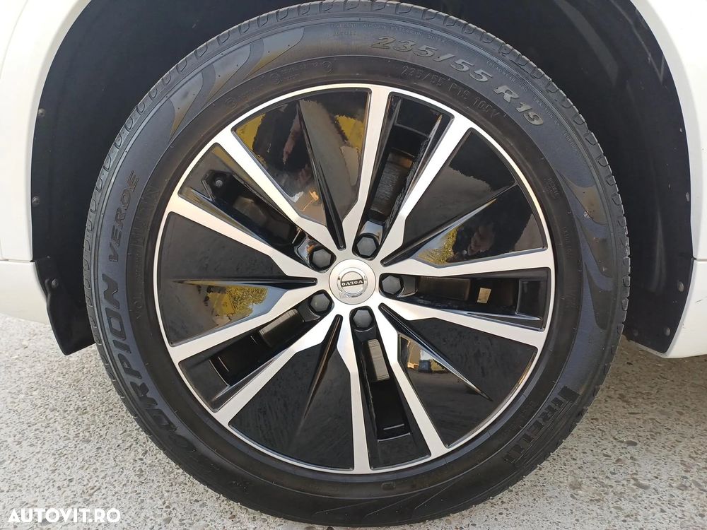 Volvo XC 90 B5 B AWD Geartronic Momentum - 26