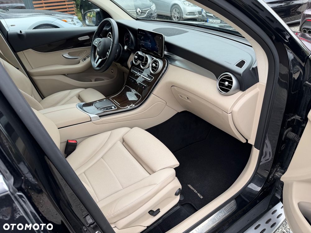 Mercedes-Benz GLC 200 d Business Edition - 23