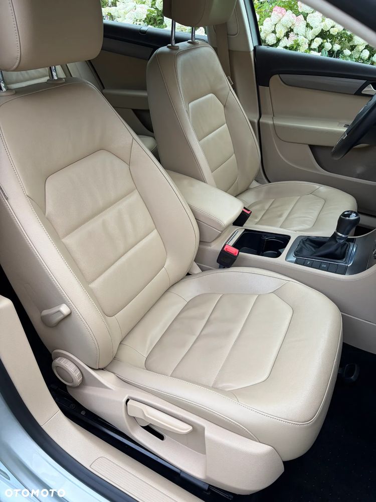 Volkswagen Passat 2.0 TDI Comfortline Optimum - 10