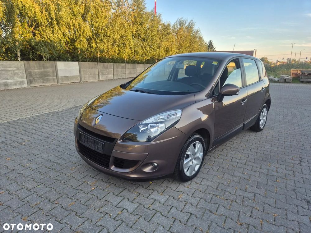 Renault Scenic - 1