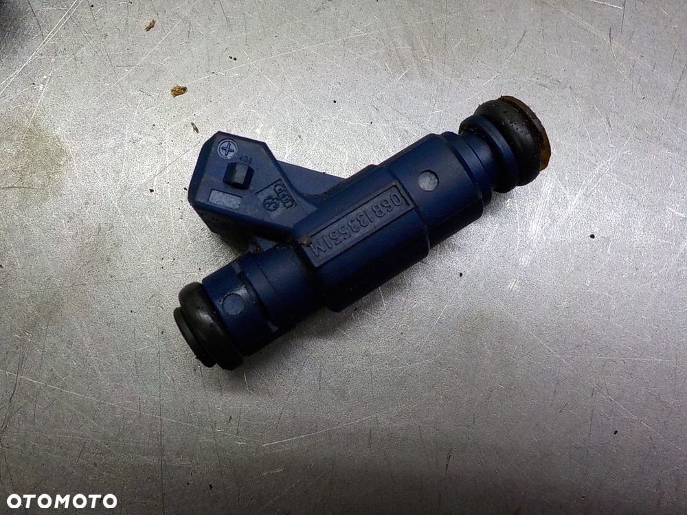 AUDI A4 B7 SKODA VW 1.8 B WTRYSKIWACZ 06B133551M - 5