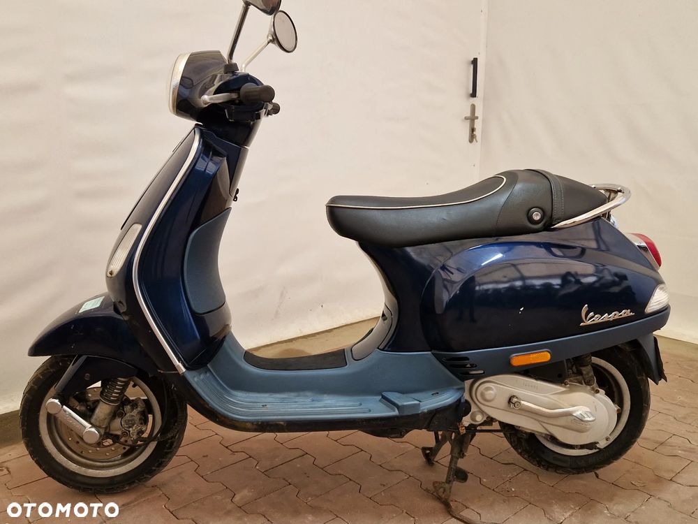 Piaggio Vespa - 3