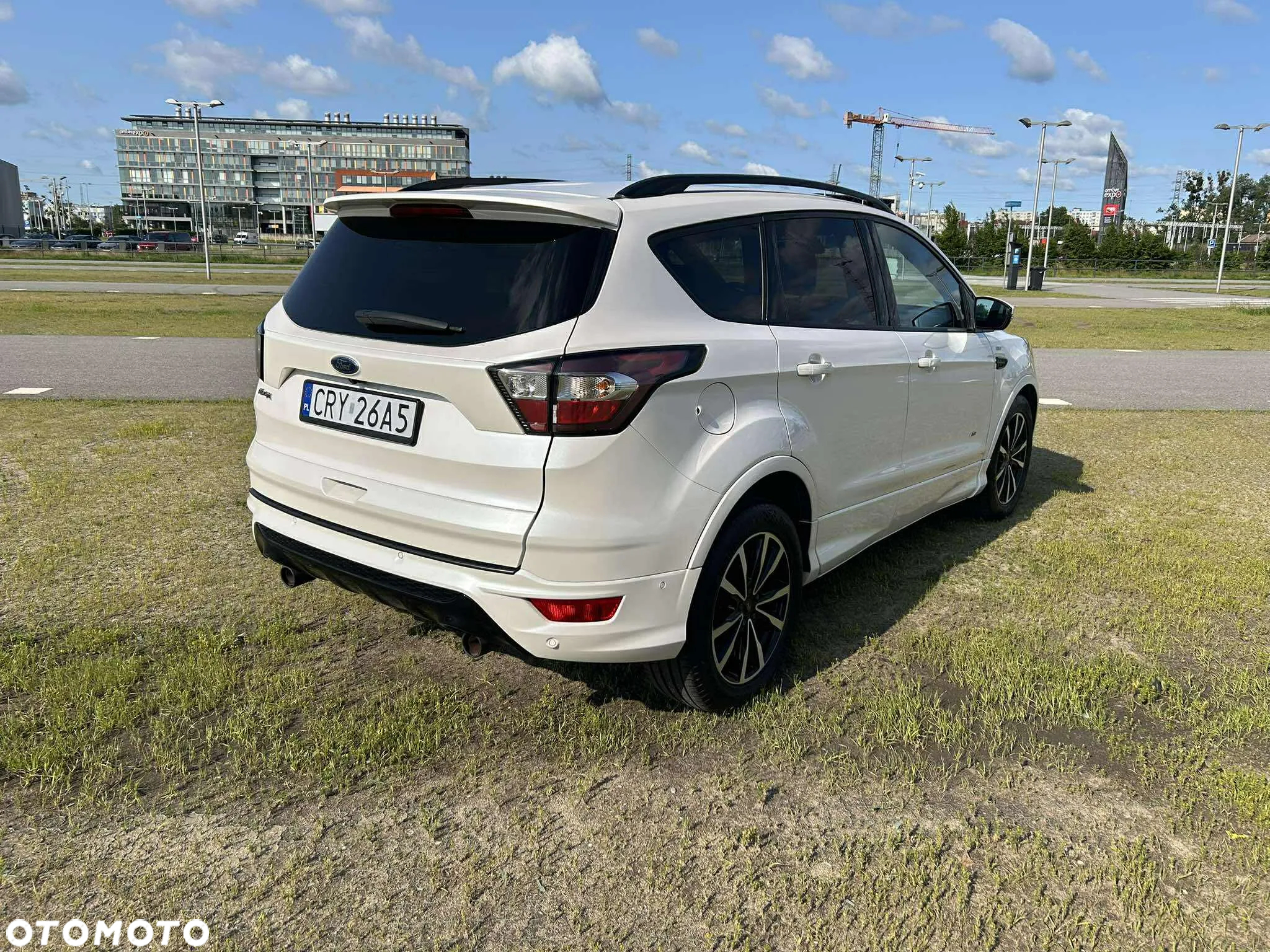 Ford Kuga 2.0 TDCi AWD ST-Line - 4