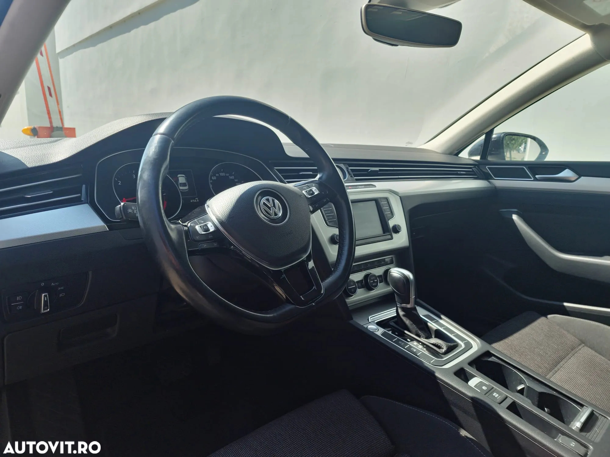 Volkswagen Passat 2.0 TDI DSG Highline - 8