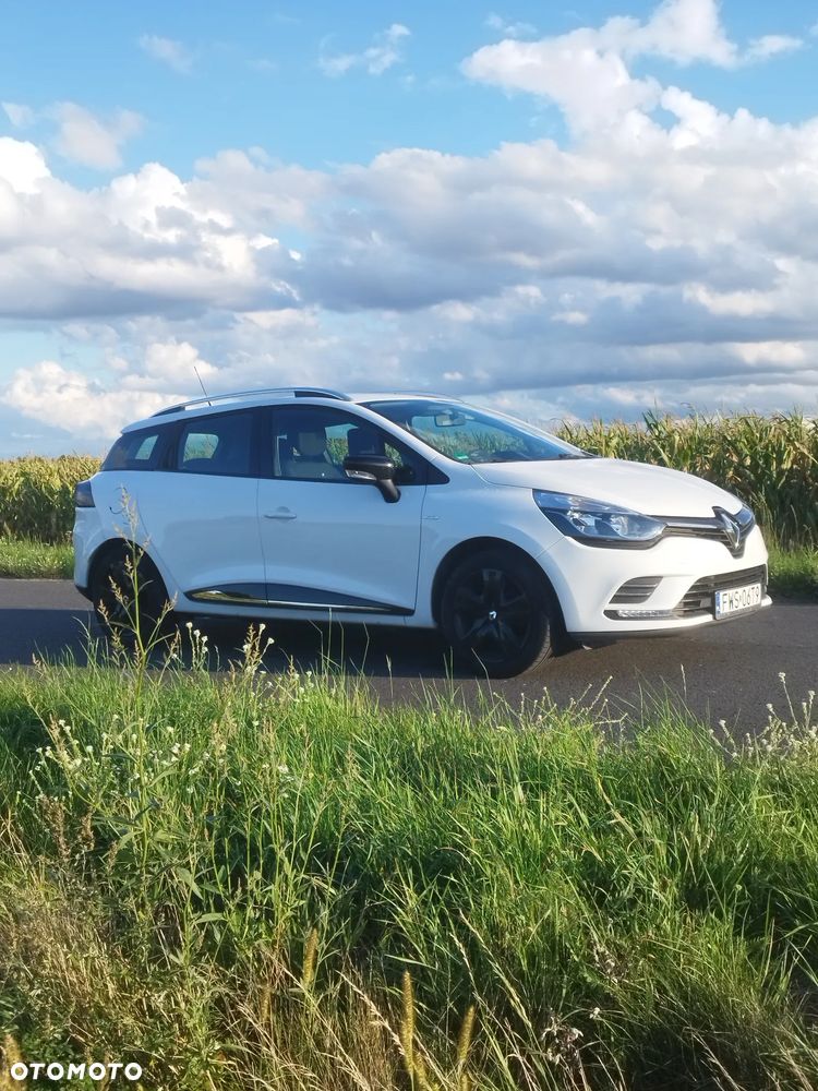 Renault Clio - 11